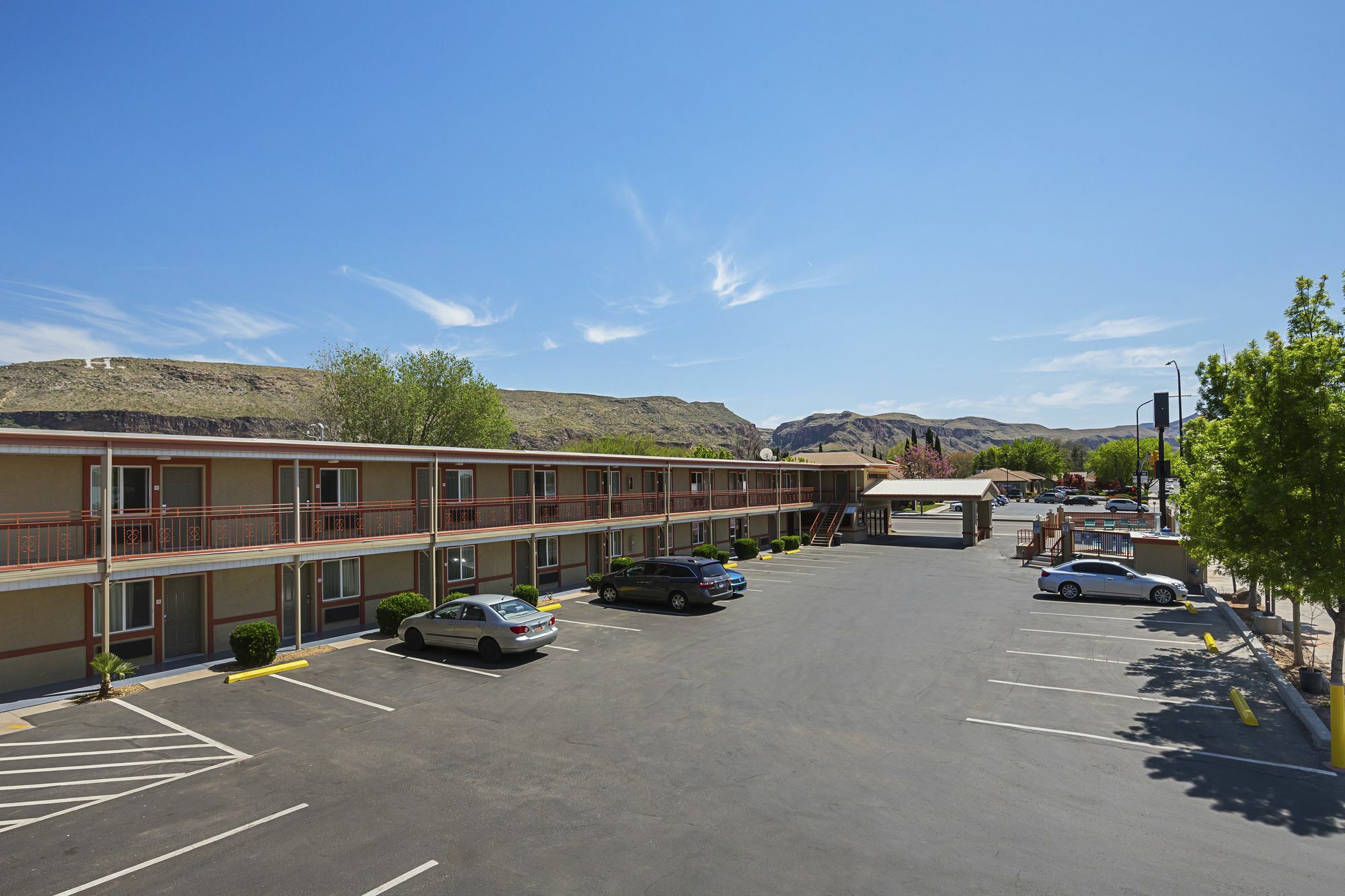 Econo Zion Park Area *